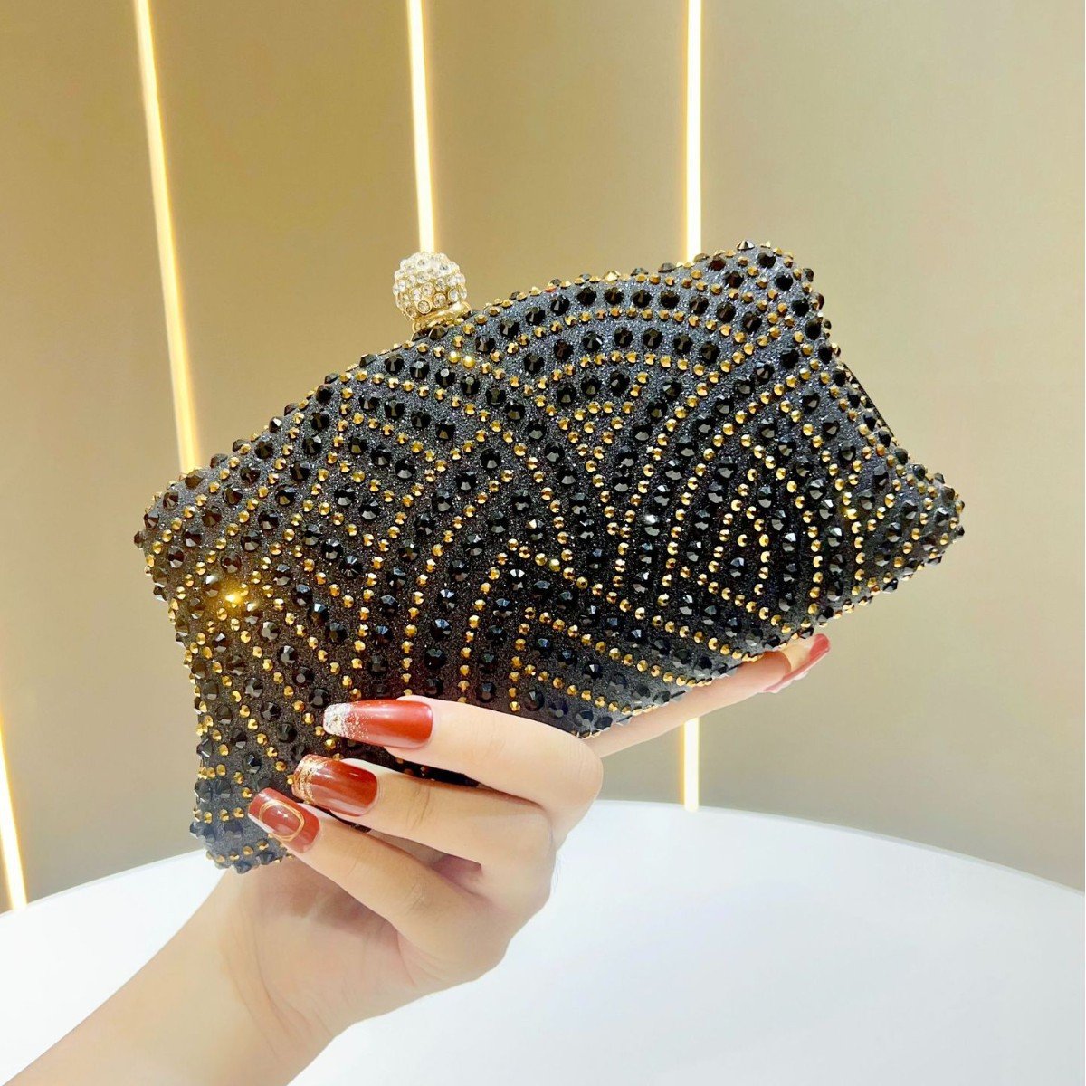 Cross border women's shiny rhinestone polyester dinner handbag paired with formal dress, fashionable and elegant